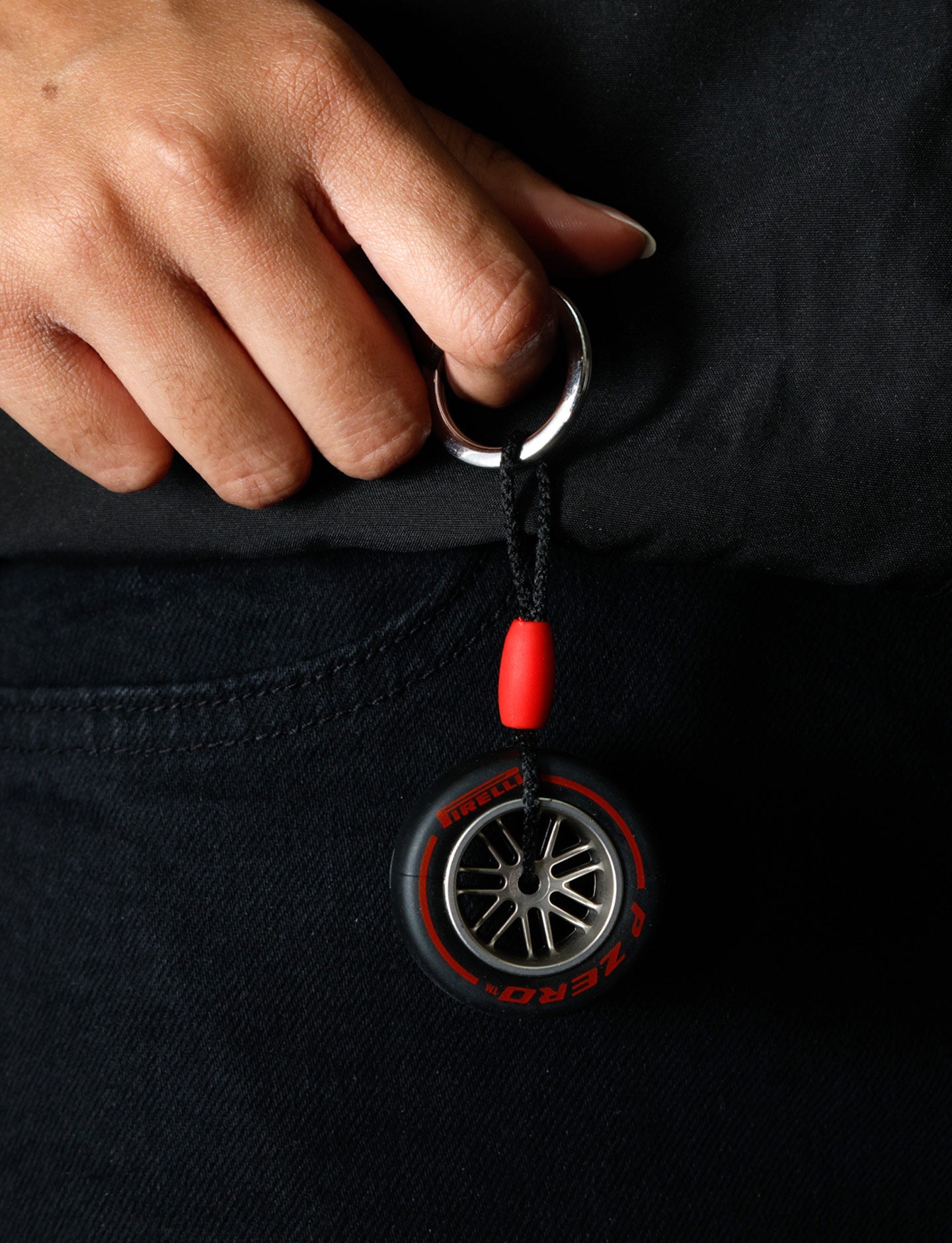 Llavero Pirelli Tyre Keyring